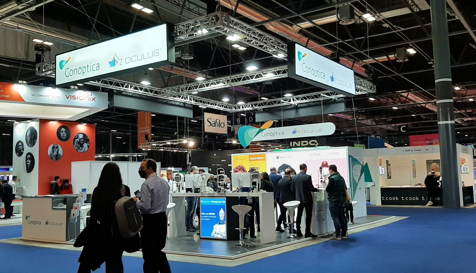 Conóptica reafirma su compromiso con la innovación y excelencia en Expoóptica y OPTOM 2024